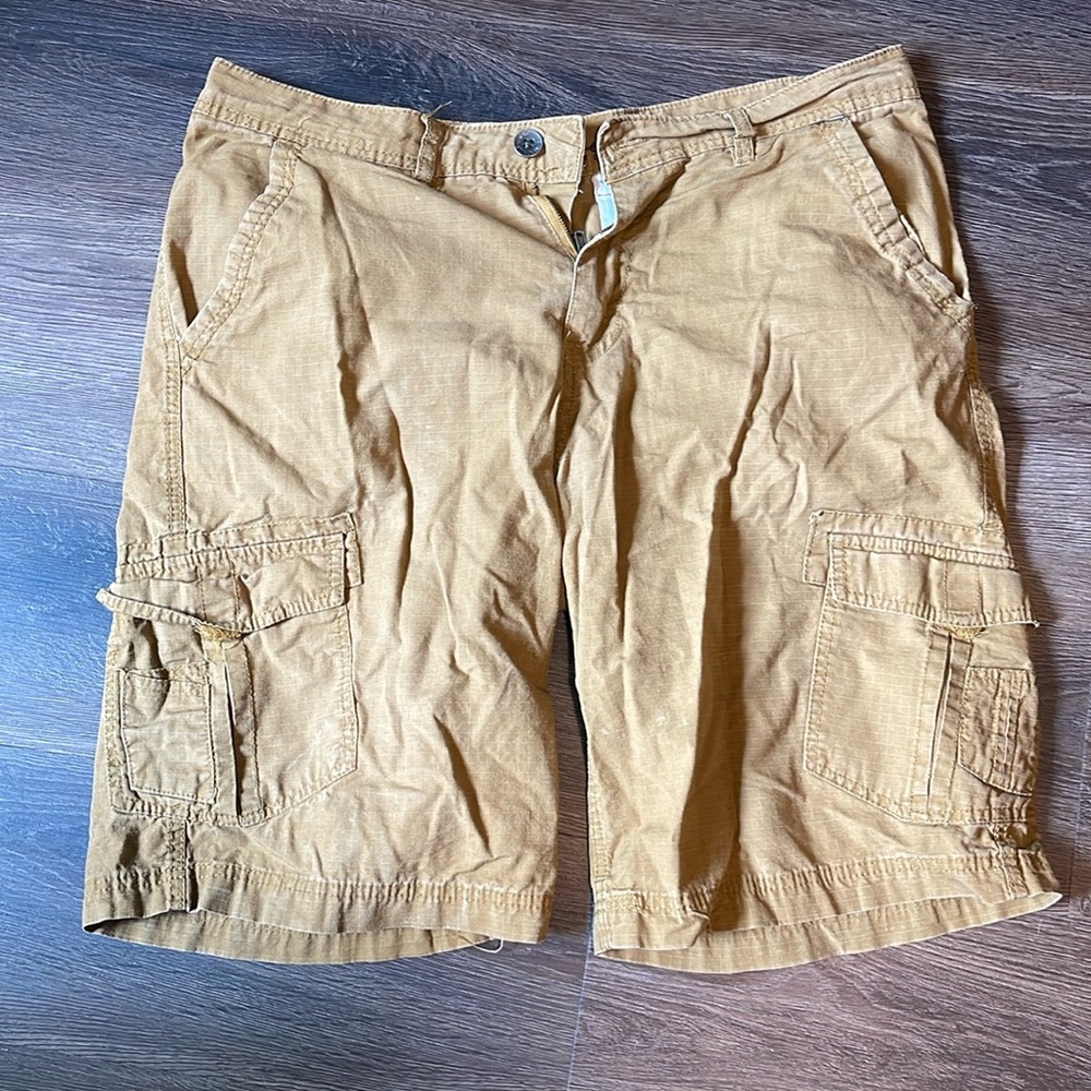 Cargo short